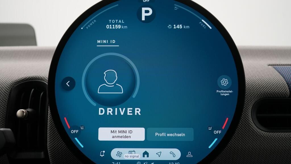 MINI Cooper Cabrio 2024