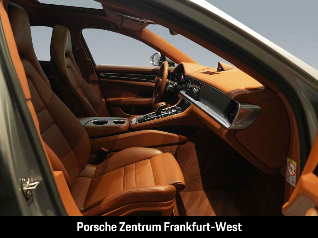 Porsche Panamera 2022