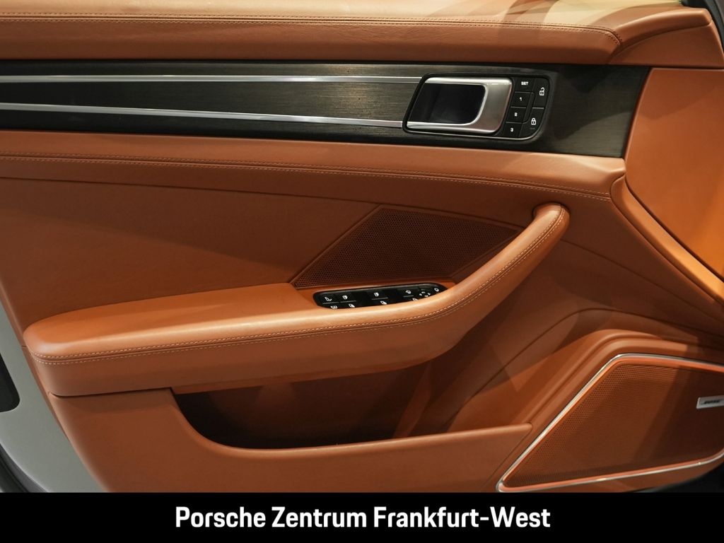 Porsche Panamera 2022