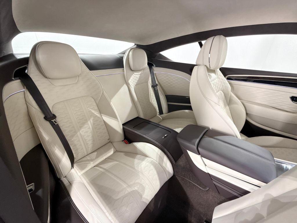 Bentley Continental GT 2025
