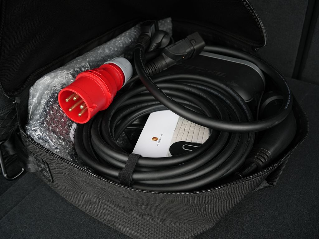 Porsche Cayenne 2024