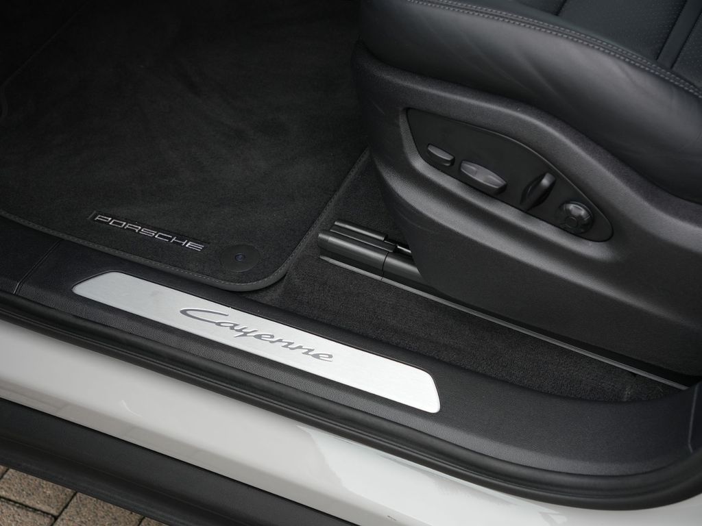 Porsche Cayenne 2024