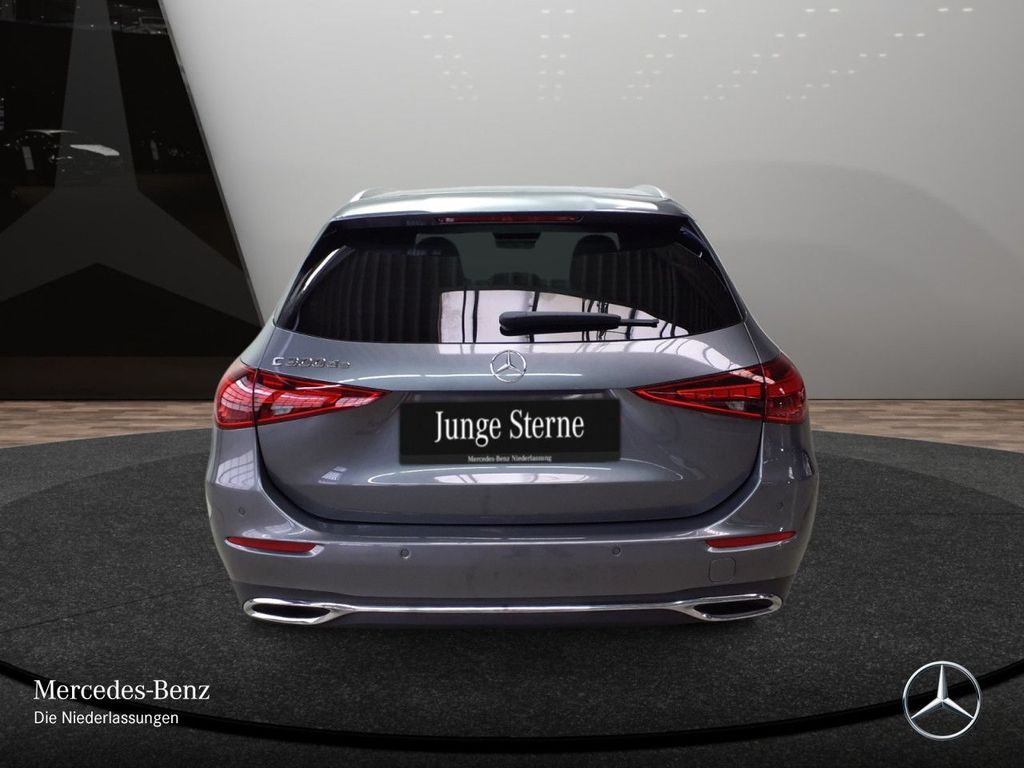 Mercedes-Benz C 300 2025