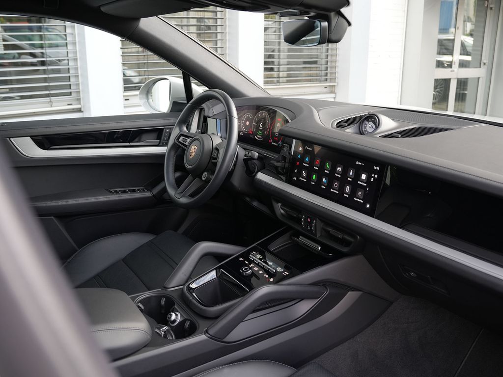 Porsche Cayenne 2024