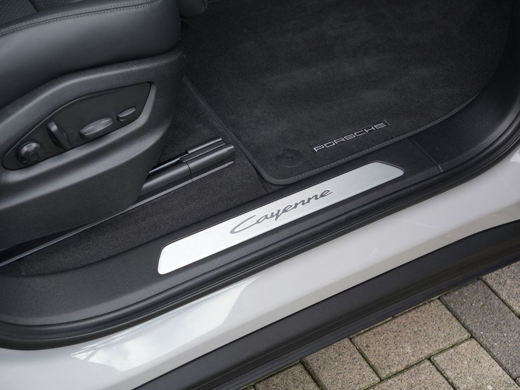 Porsche Cayenne 2024