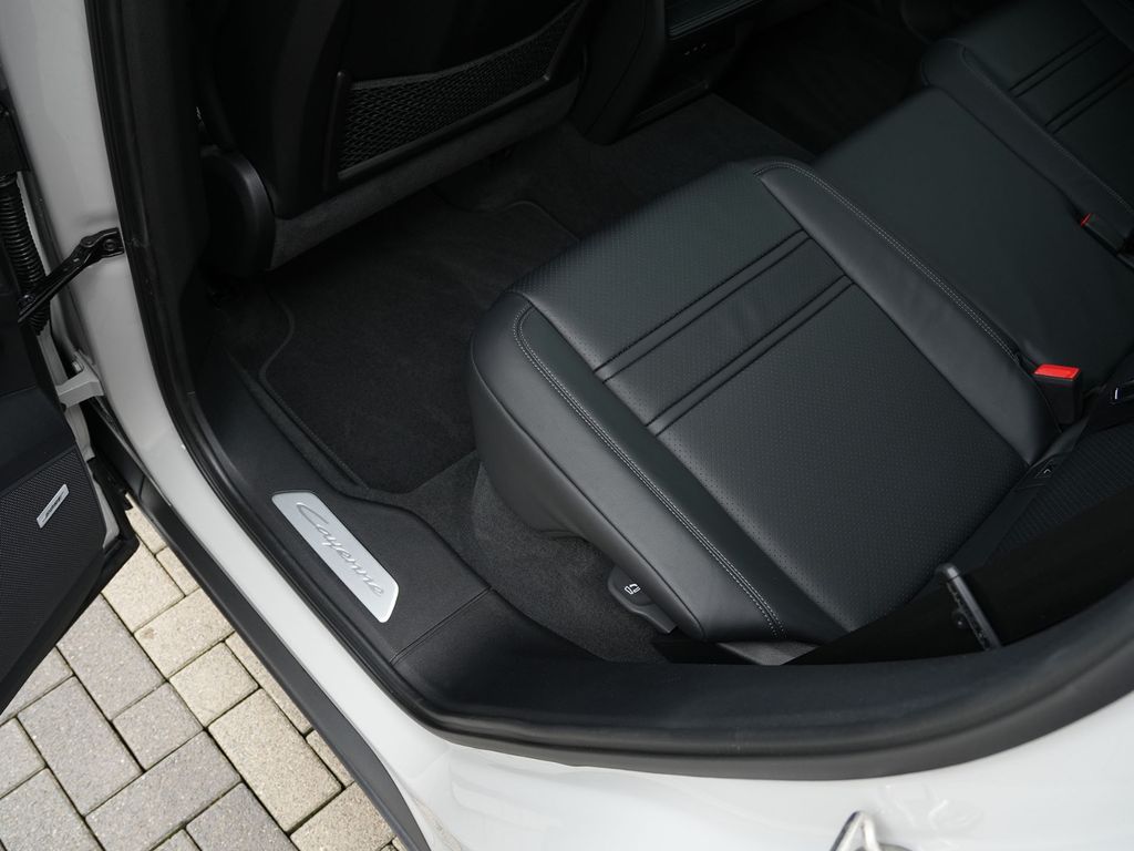 Porsche Cayenne 2024