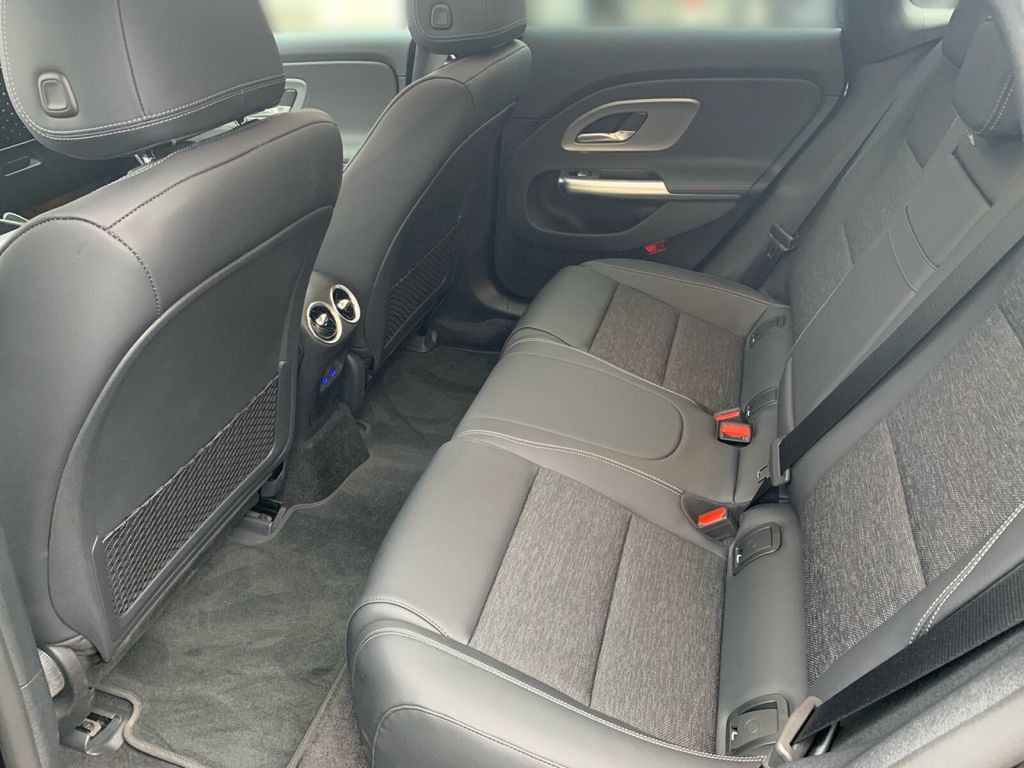 Mercedes-Benz CLA 350 2026