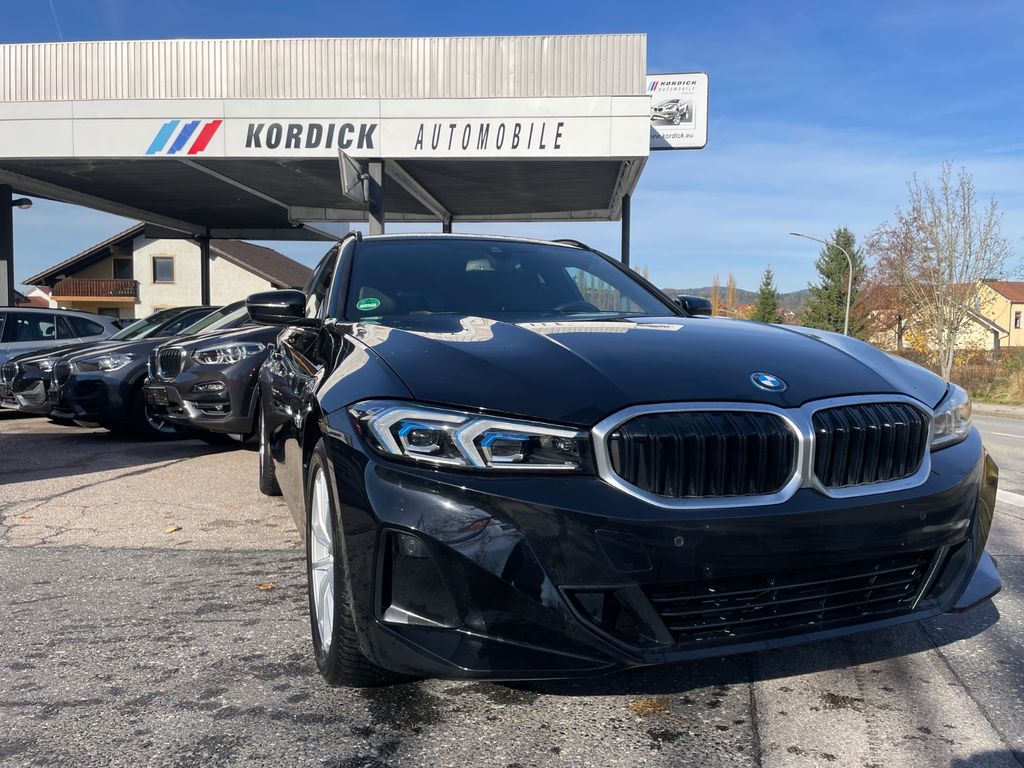 BMW 330 2022