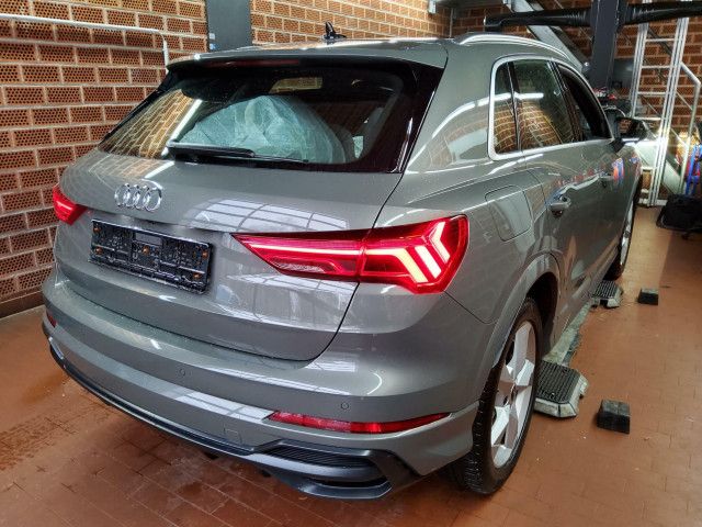 Audi Q3 2021