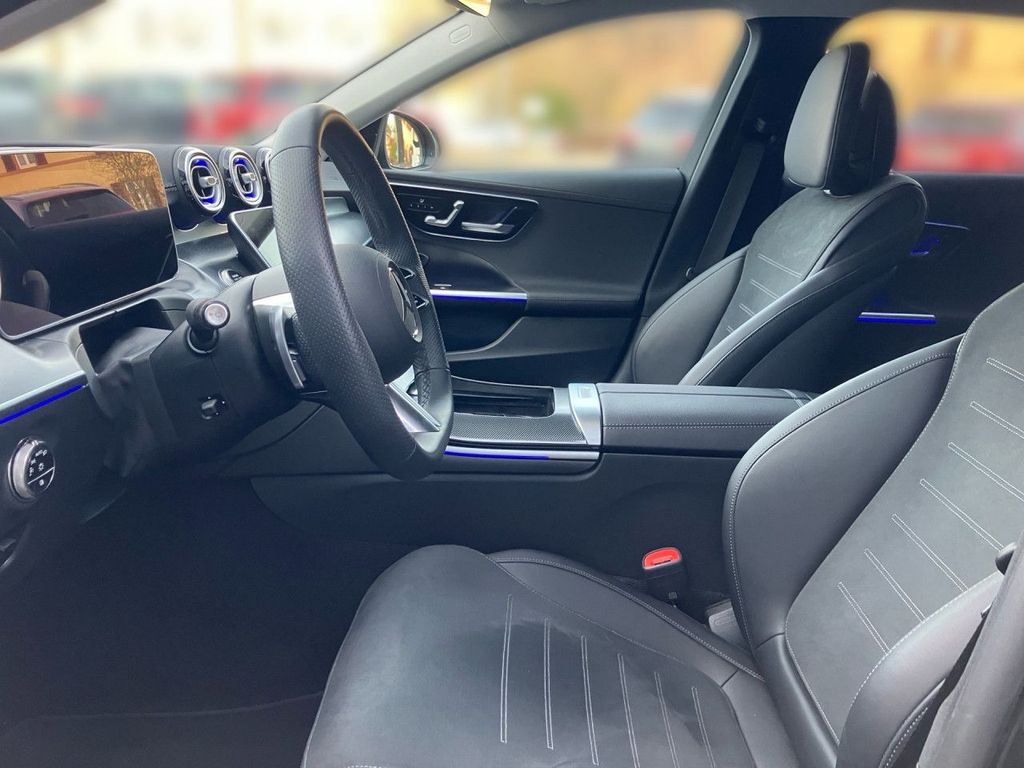 Mercedes-Benz C 220 2025