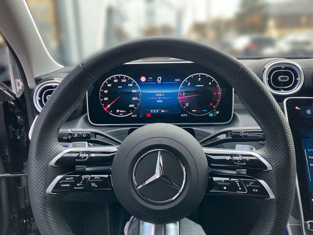 Mercedes-Benz C 220 2025