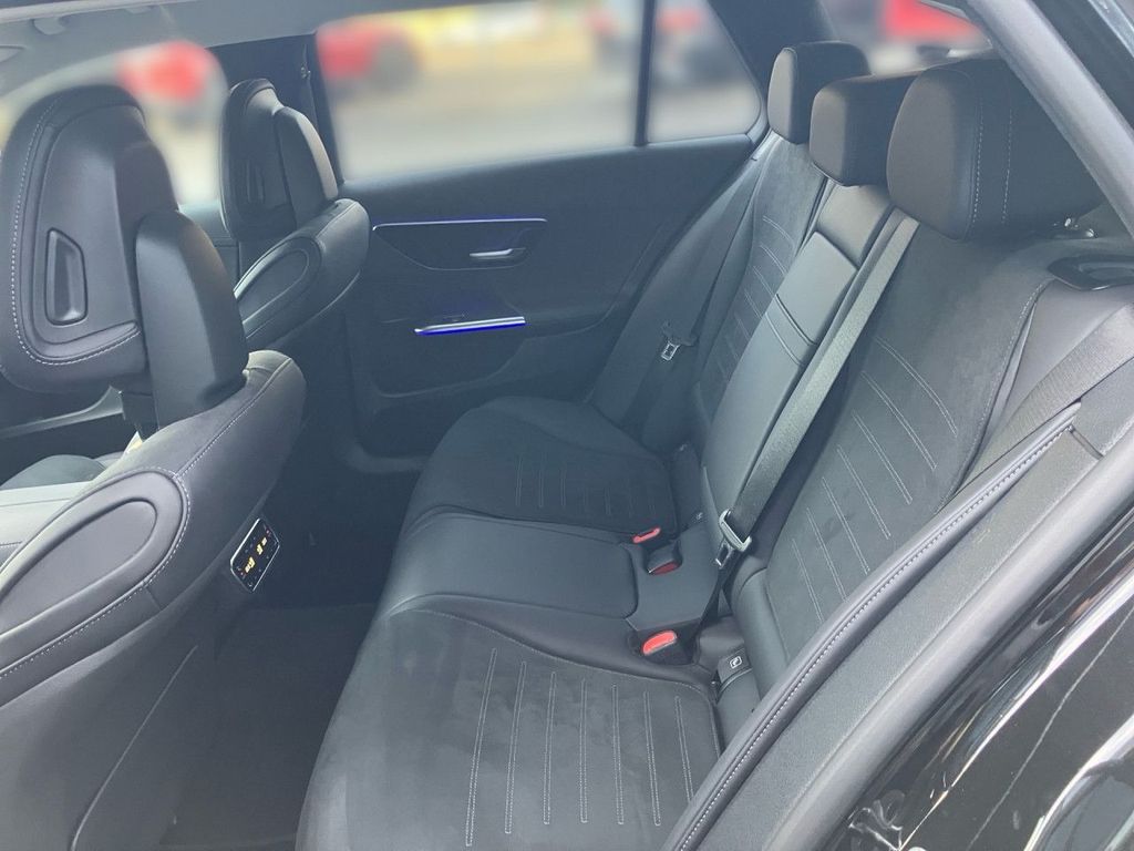 Mercedes-Benz C 220 2025