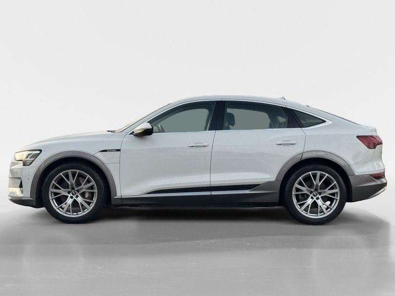 Audi e-tron 2023