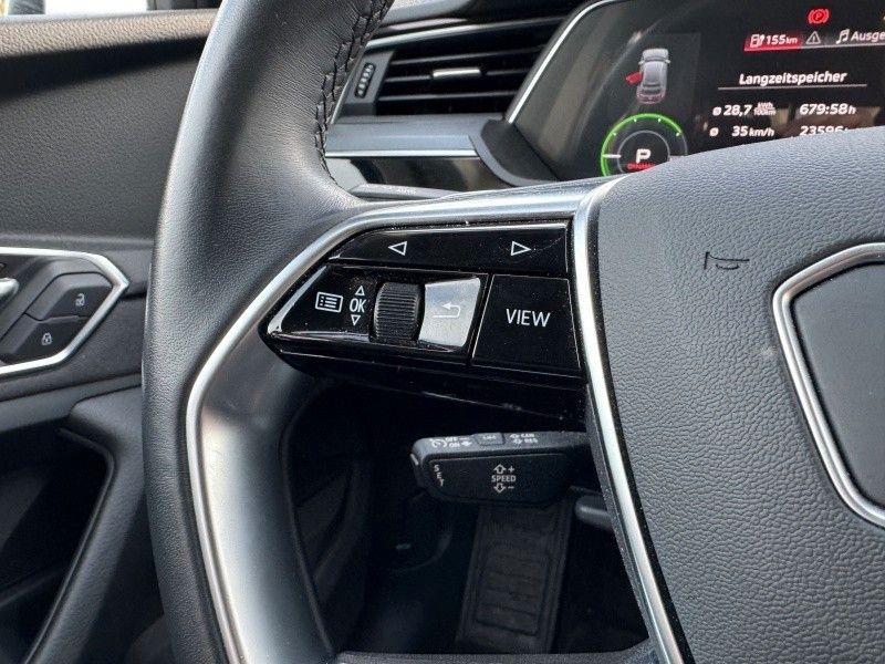Audi e-tron 2023