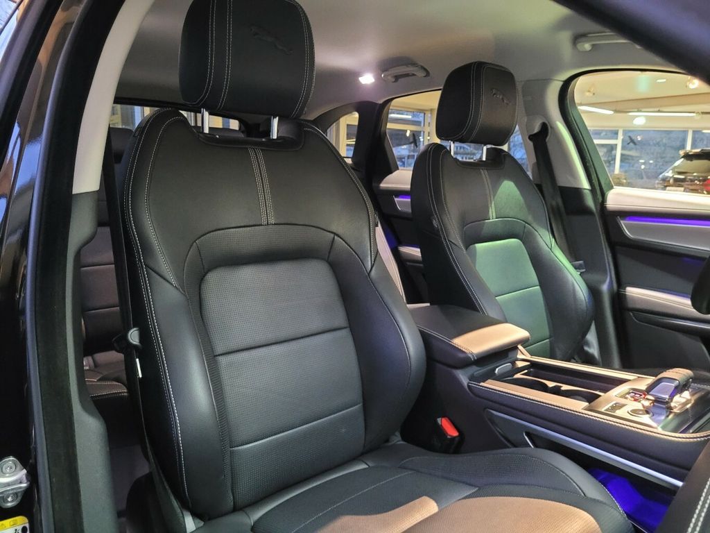 Jaguar F-Pace 2022