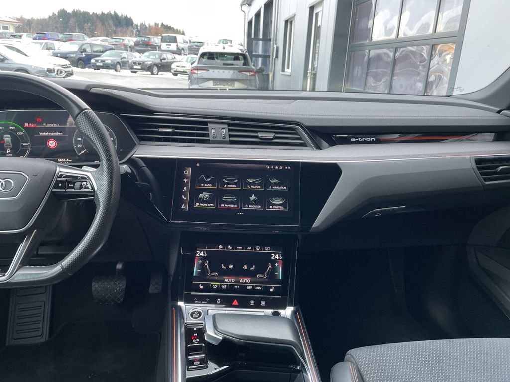 Audi e-tron 2022