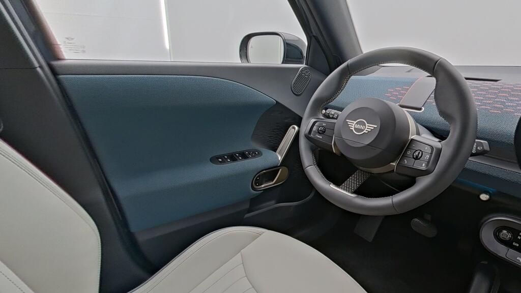 MINI Aceman 2024