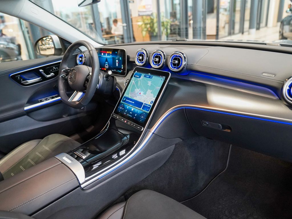 Mercedes-Benz C 220 2025