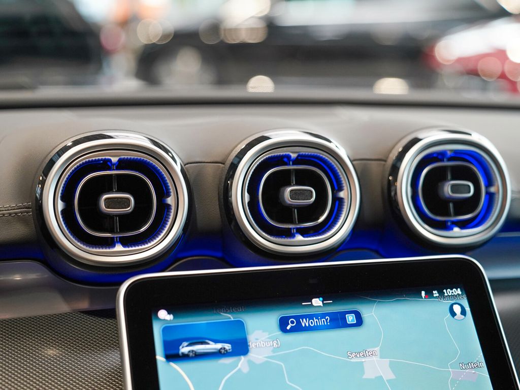 Mercedes-Benz C 220 2025