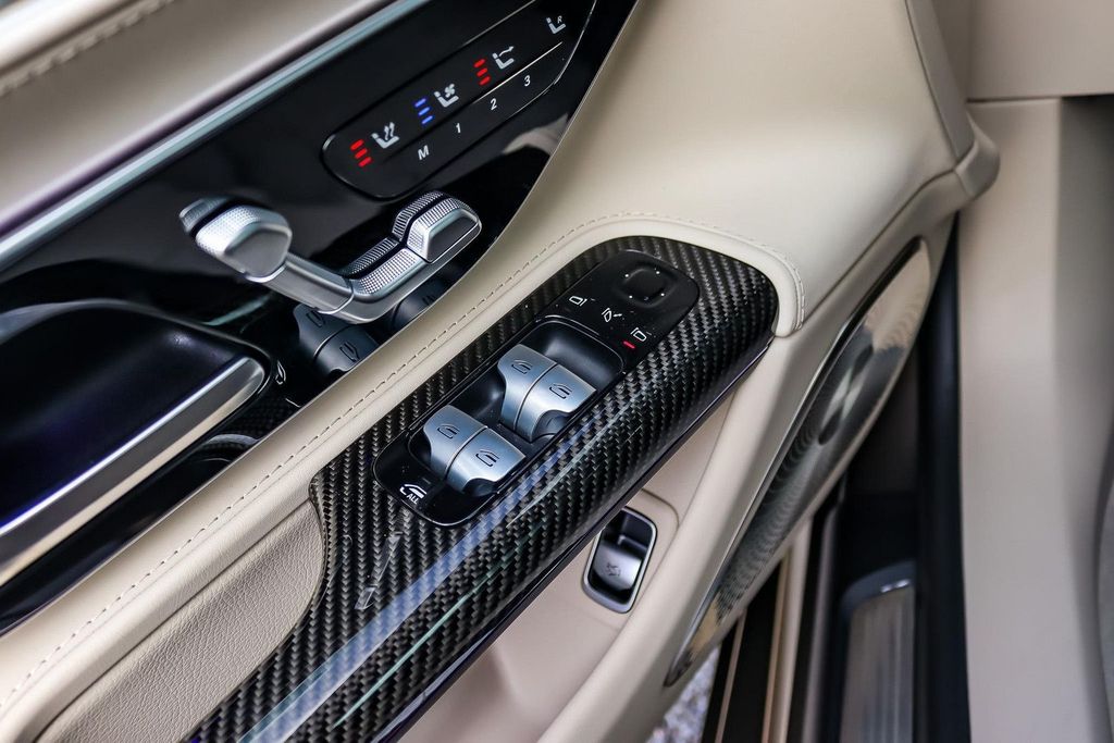 Mercedes-Benz SL 63 AMG 2025