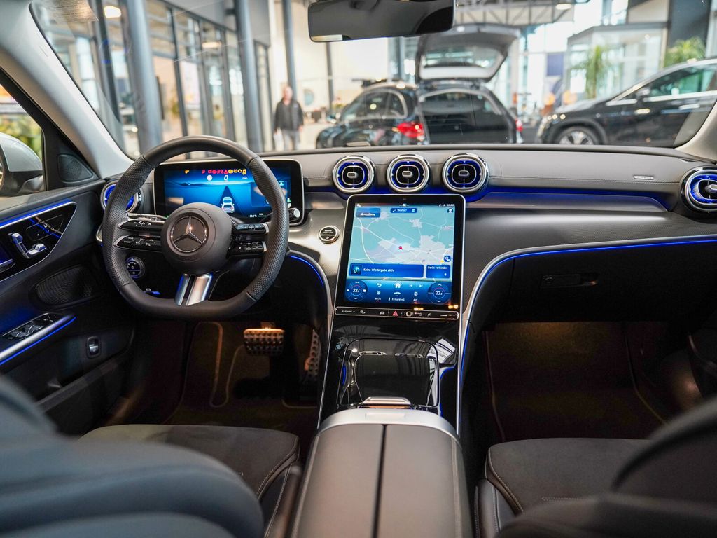 Mercedes-Benz C 220 2025