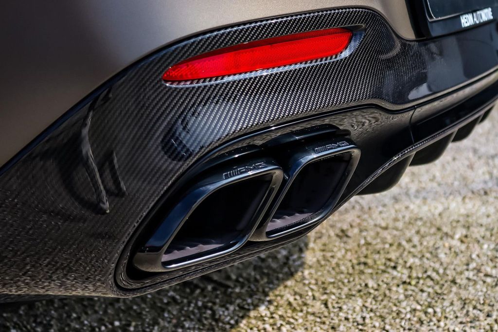 Mercedes-Benz SL 63 AMG 2025