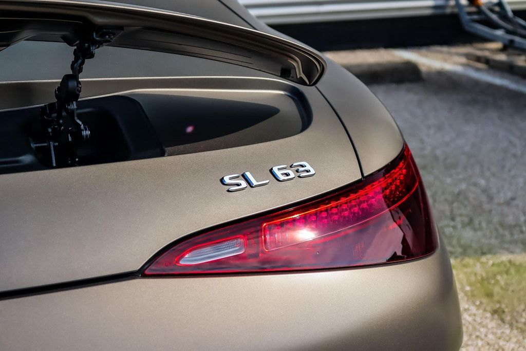 Mercedes-Benz SL 63 AMG 2025