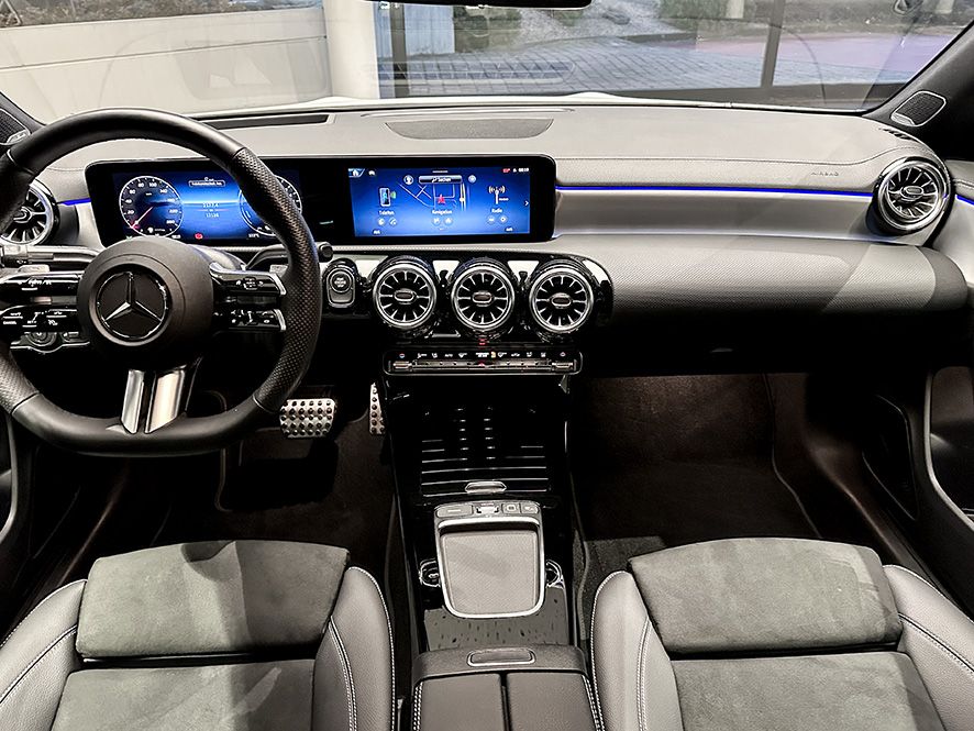 Mercedes-Benz CLA 250 2025