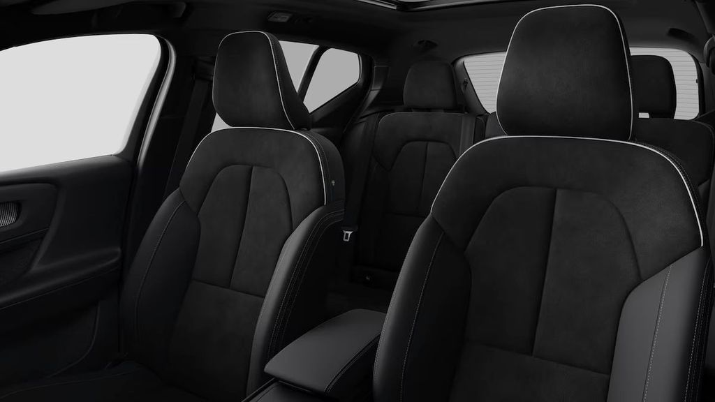 Volvo EX40