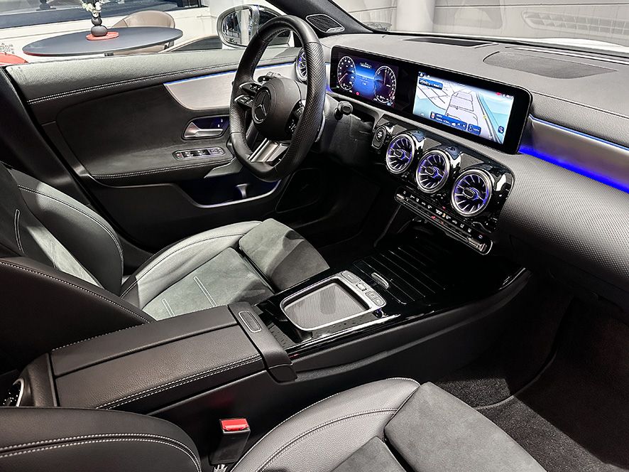 Mercedes-Benz CLA 250 2025