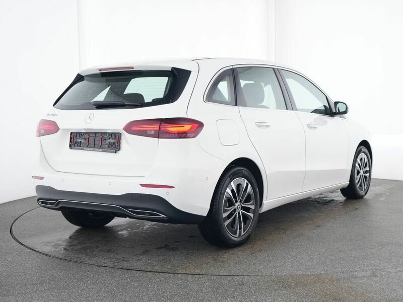 Mercedes-Benz B 250 2025
