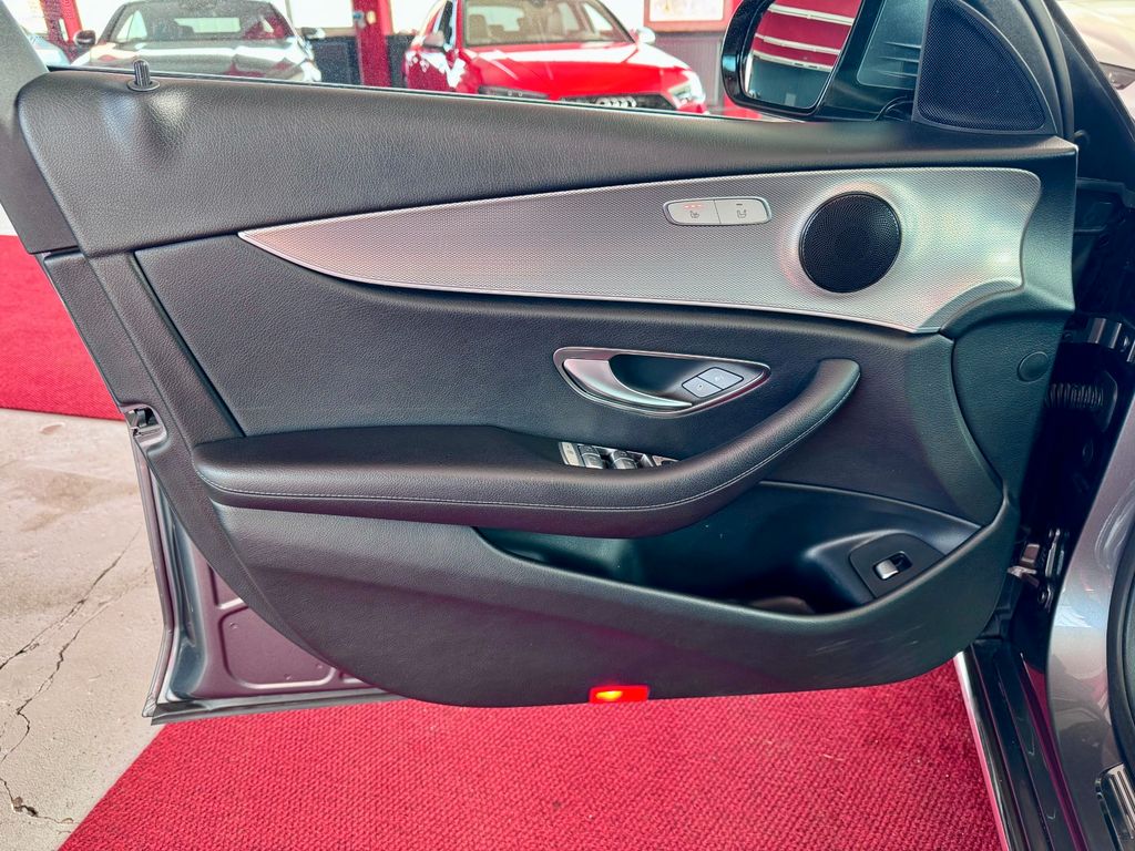 Mercedes-Benz E 220 2017