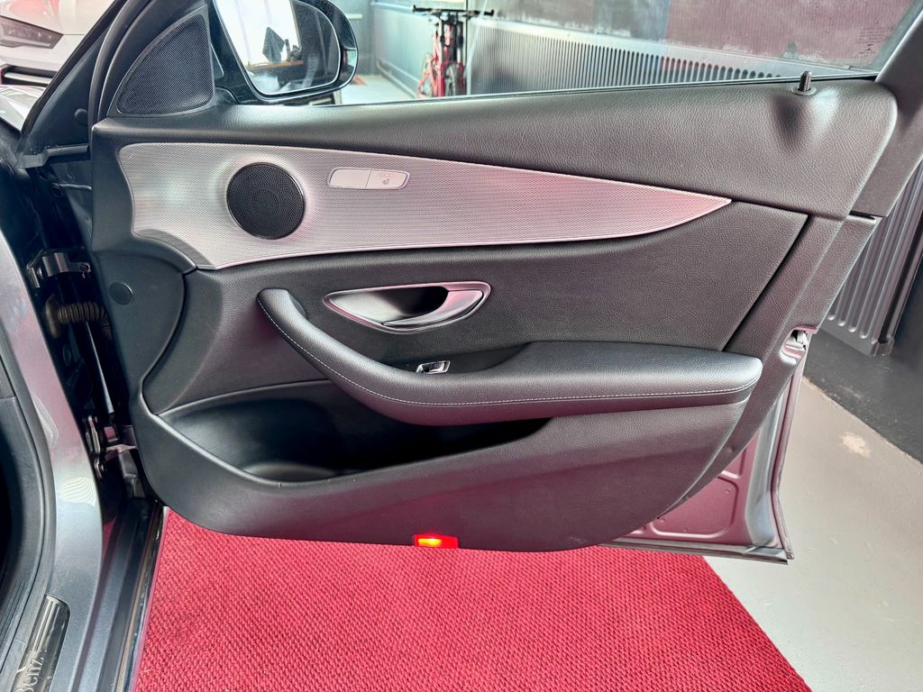 Mercedes-Benz E 220 2017