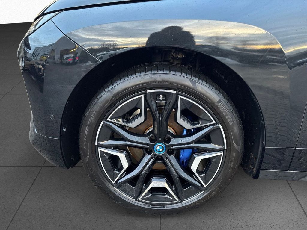BMW iX 2023