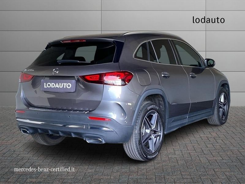 Mercedes-Benz GLA 250 2023