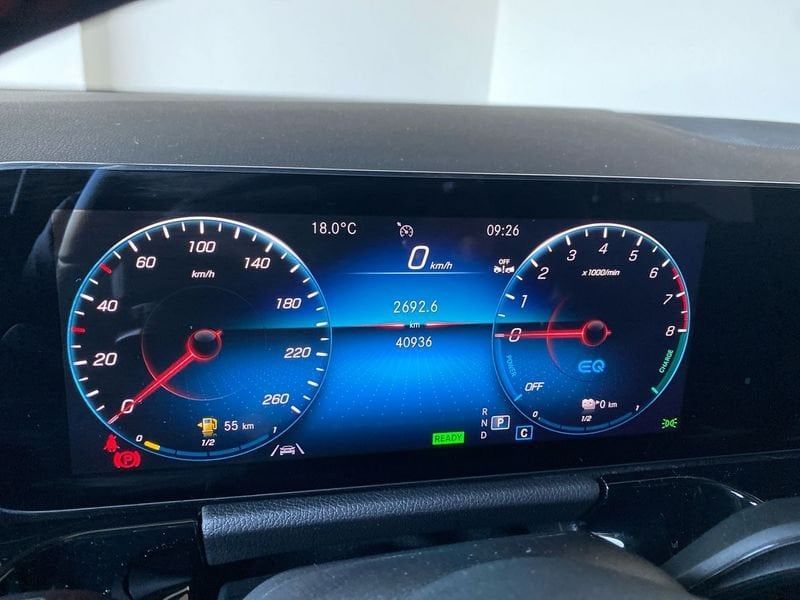 Mercedes-Benz GLA 250 2023