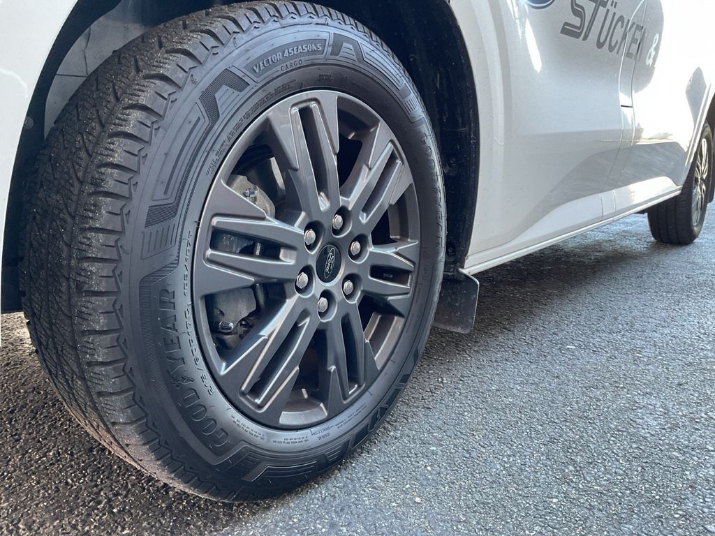 Ford Tourneo Custom 2024