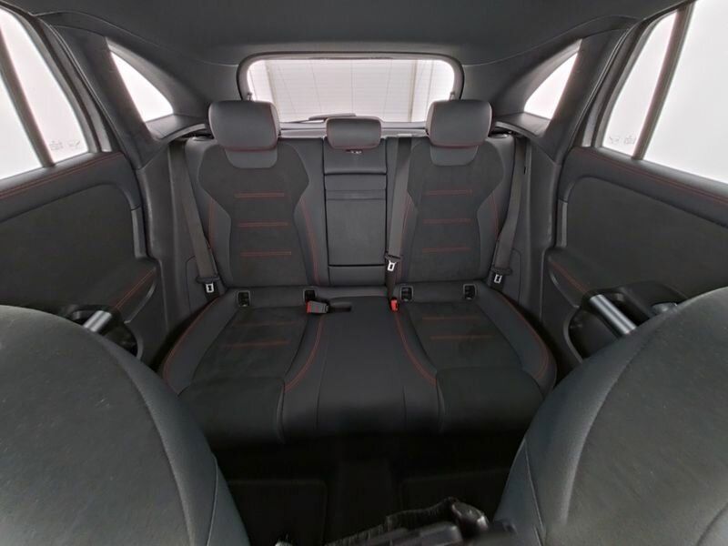 Mercedes-Benz EQA 2024