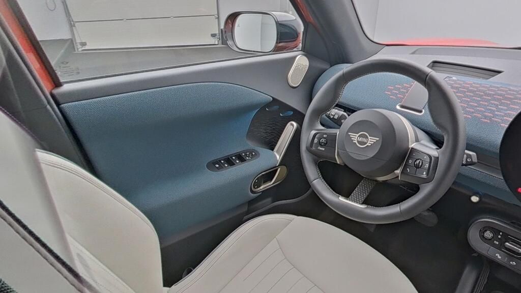 MINI Aceman 2025