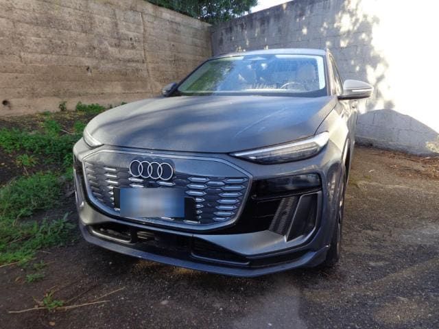 Audi Q6 e-tron 2024