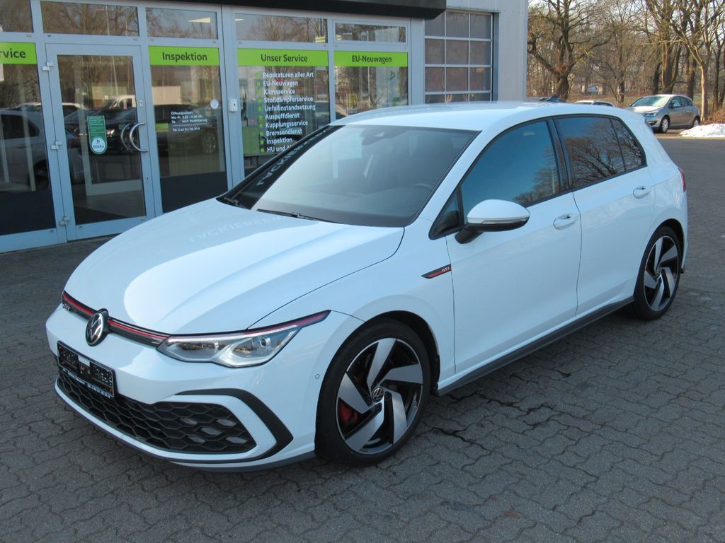 Volkswagen Golf 2021