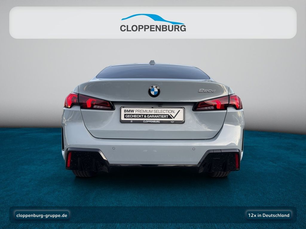BMW 220 2025