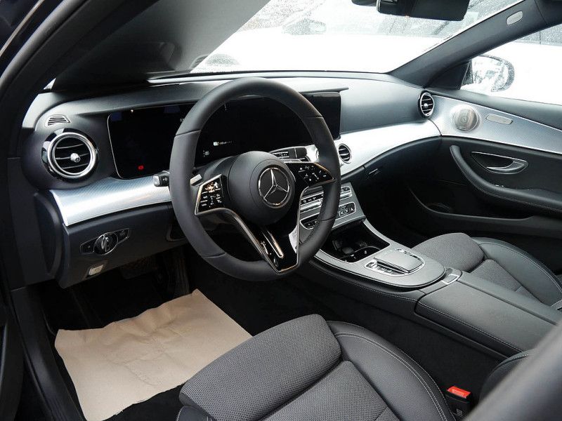 Mercedes-Benz E 300 2022