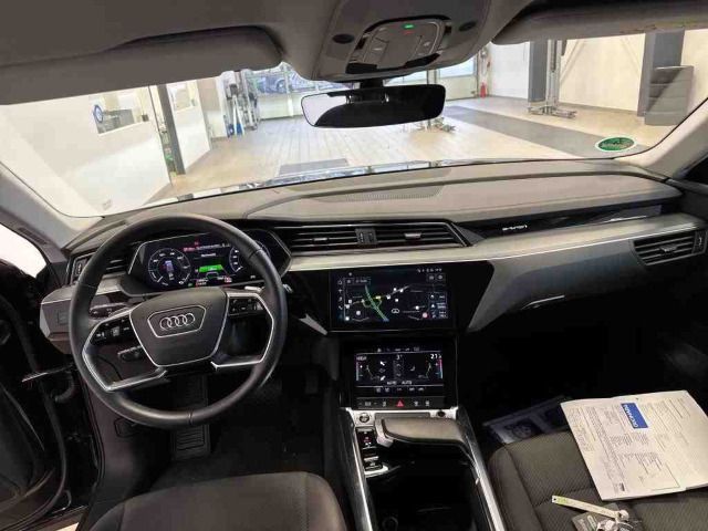 Audi e-tron 2022