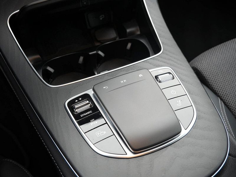 Mercedes-Benz E 300 2022