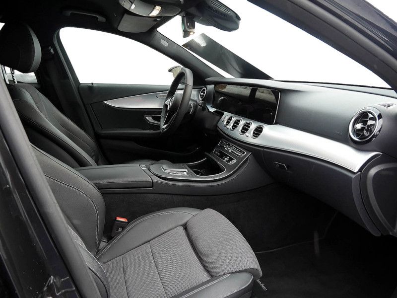 Mercedes-Benz E 300 2022