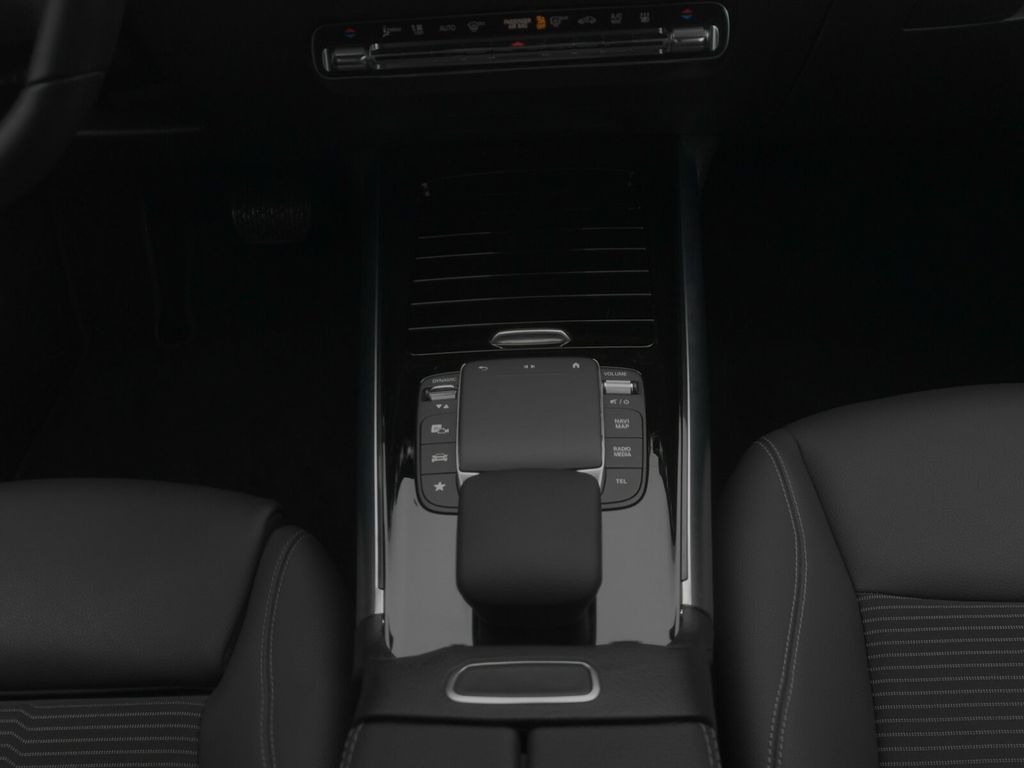 Mercedes-Benz B 220 2021