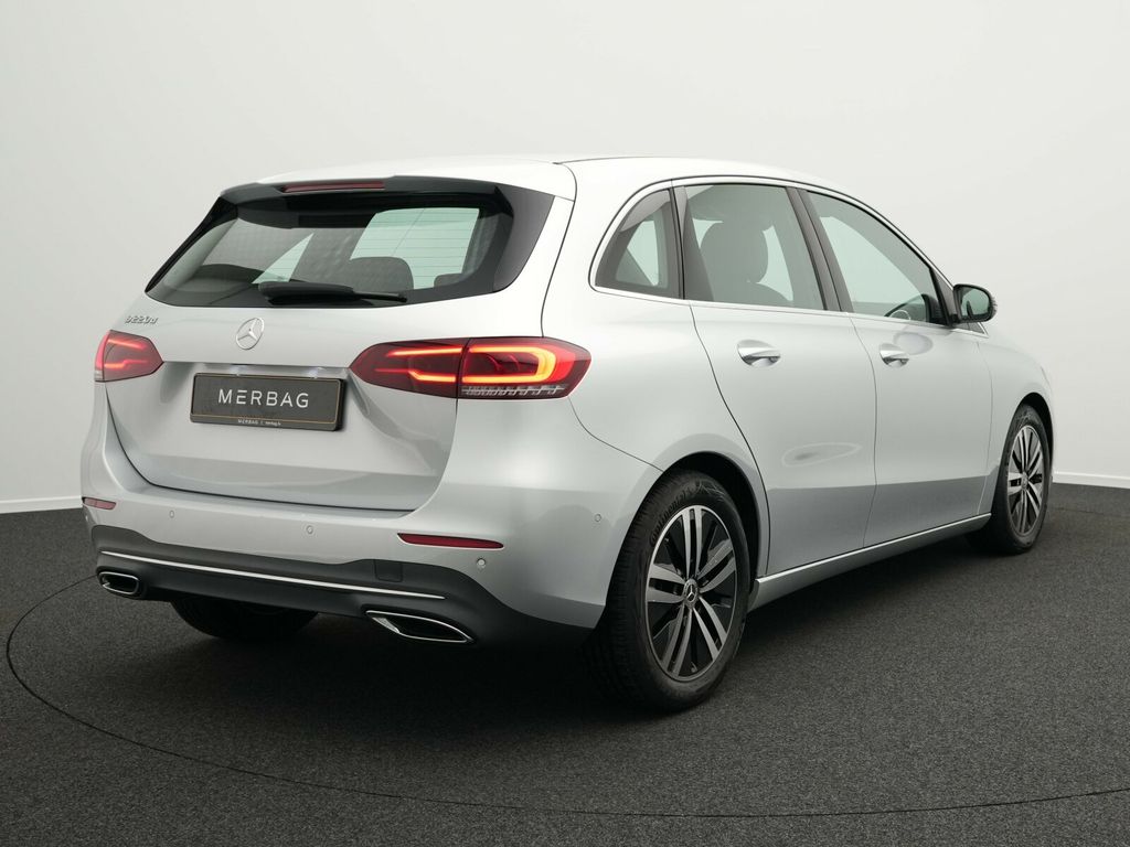 Mercedes-Benz B 220 2021