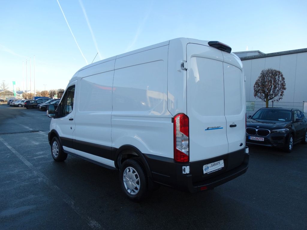 Ford Transit 2023