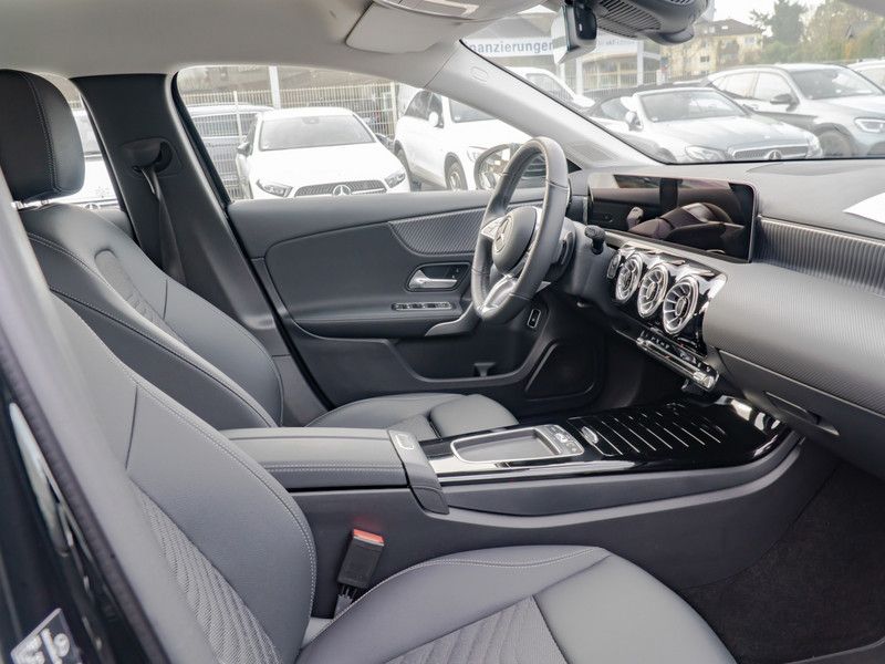 Mercedes-Benz A 250 2025